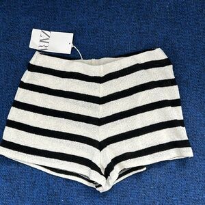 ZARA Black and white stripe knit shorts women size 28 medium new with tags